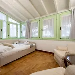 Mainard, Traviata Historic Appartement *