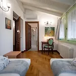 Mainard, Traviata Historic