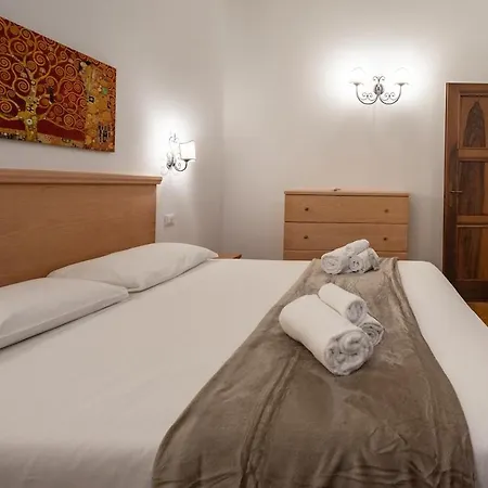Appartement Mainard, Traviata Historic *